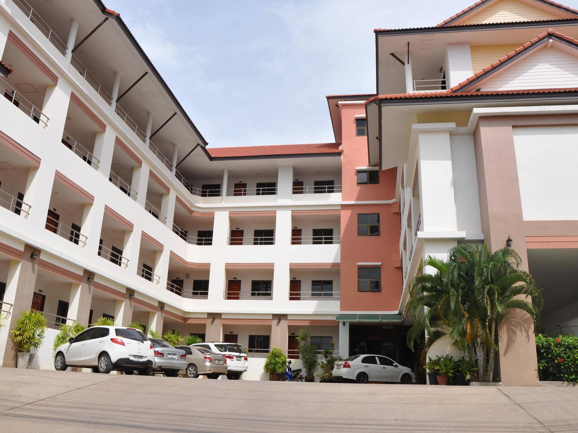 Jj Palace เจเจ พาเลซ Ban Si Than Exteriör bild
